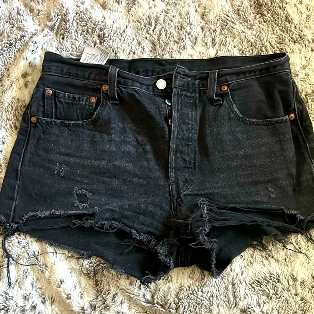 Levi’s short shorts